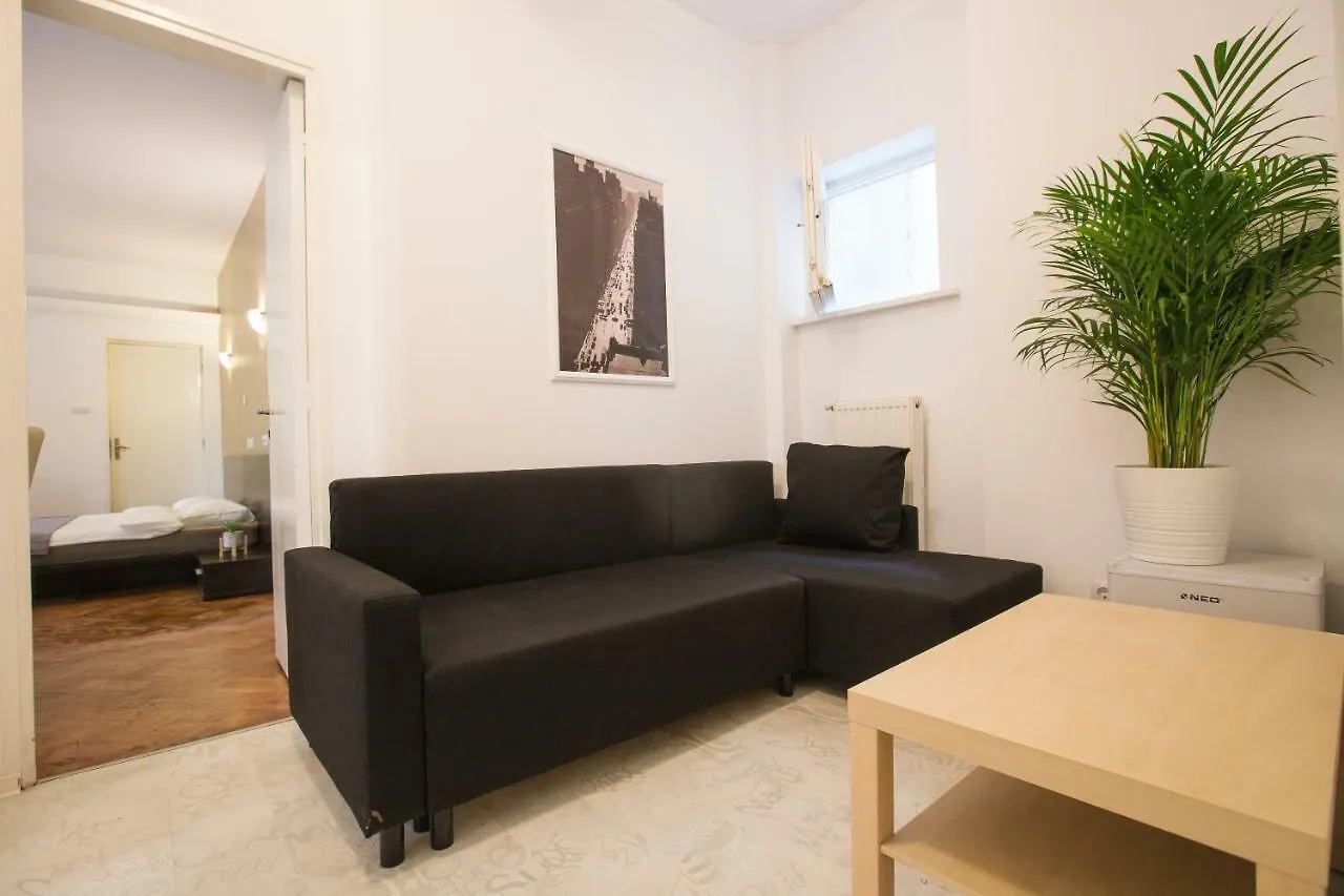 Color Apartments Nicolae Tonitza St Βουκουρέστι