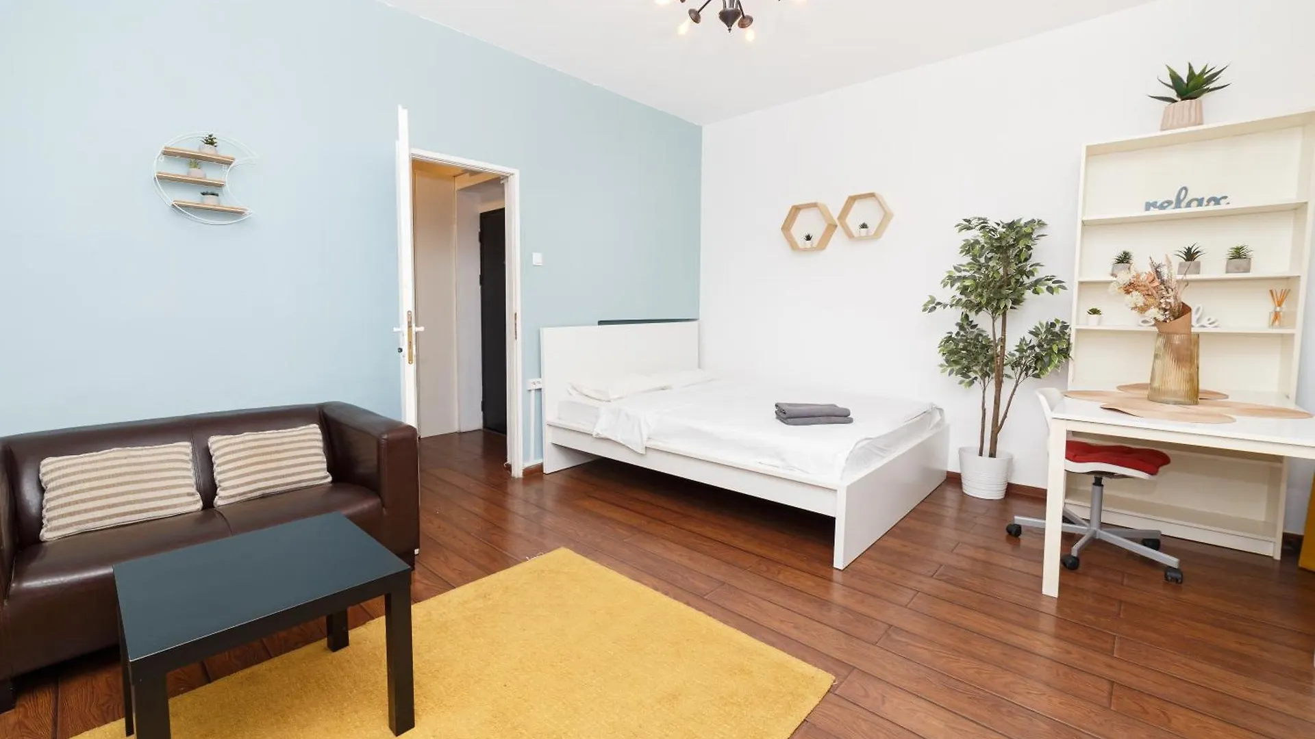 Color Apartments Nicolae Tonitza St Bucharest