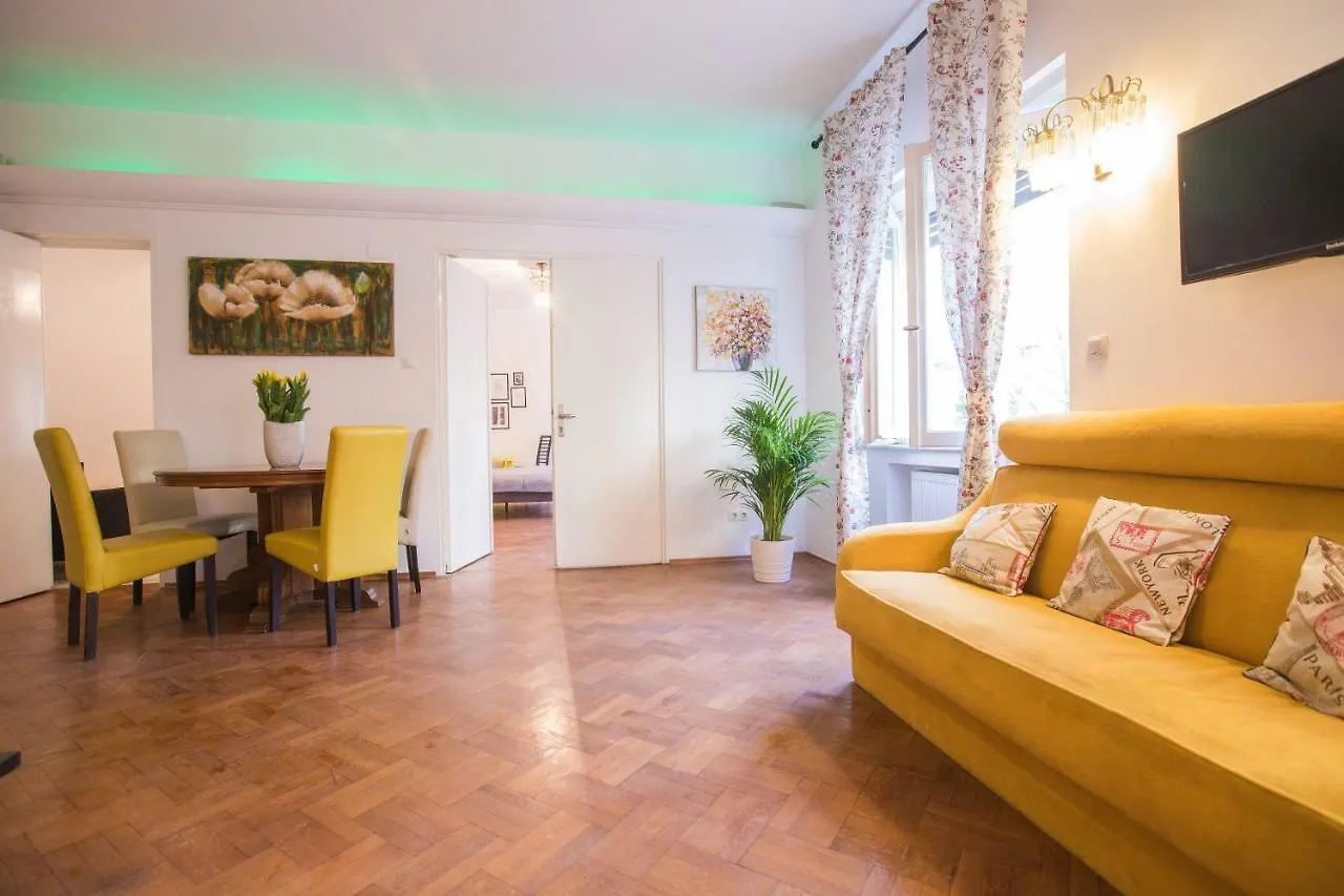 Color Apartments Nicolae Tonitza St Bucharest