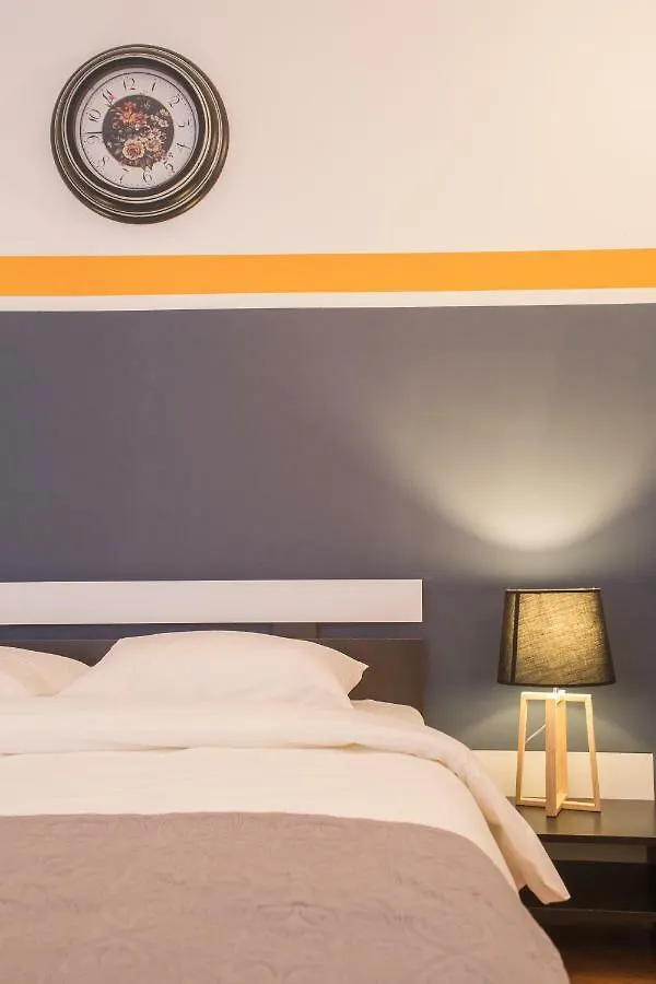 Color Apartments Nicolae Tonitza St ブカレスト